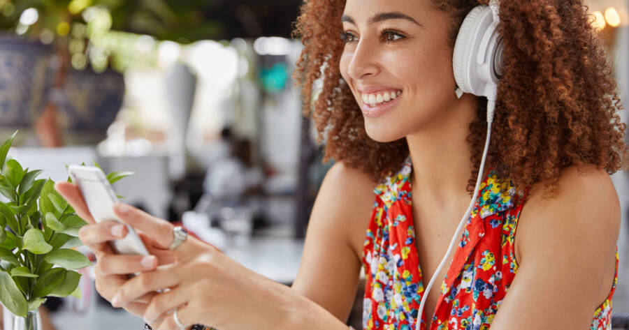 How Language Learning Apps Build Daily Consistency